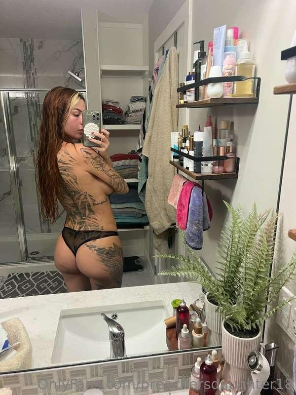 Nurse by day, TikTok star by night, my sexy friend @roxystyl..