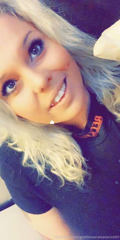 Cum in this Pornstar Eyes ?!🍑👄😍💦💦