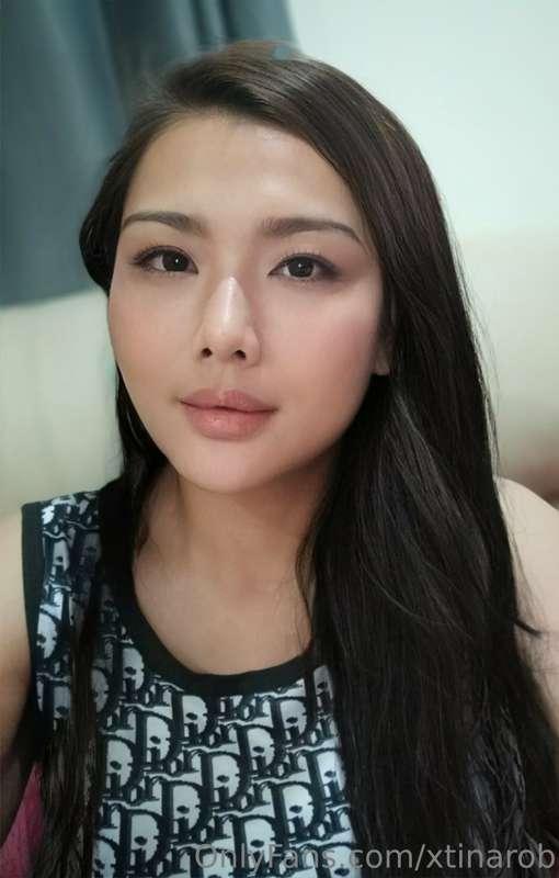 I've been enjoying this no makeup look recently. I'm loving ..