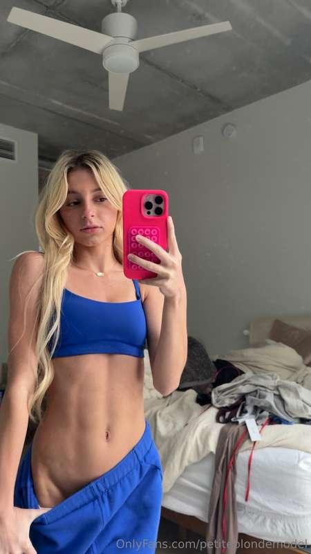 happyyy friday 💙💦