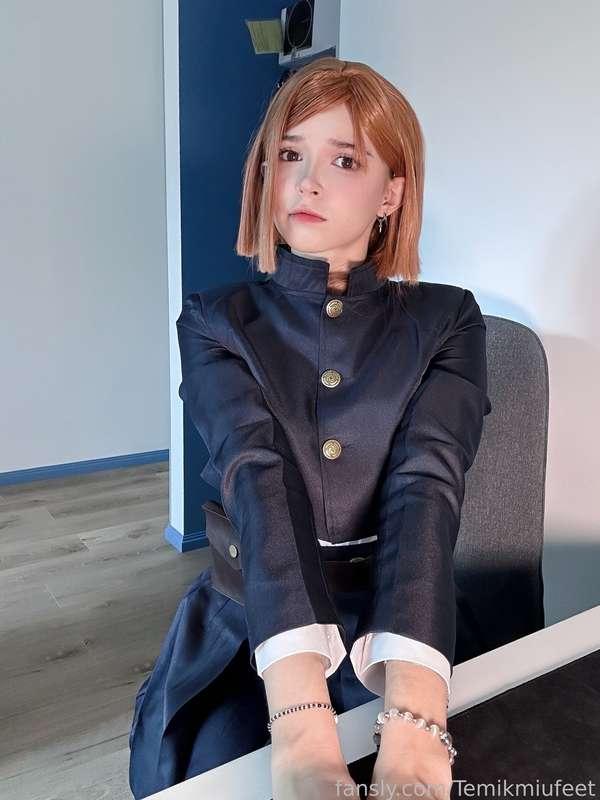 temikmiufeet image #1