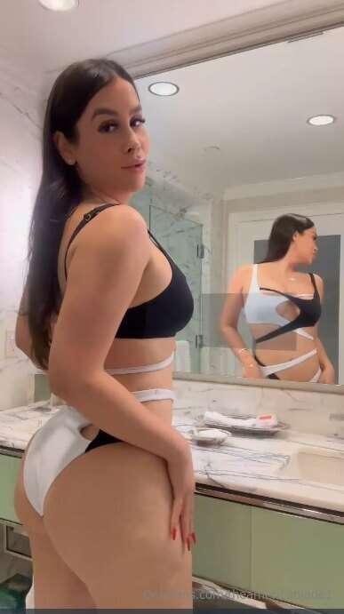 A little side view😉 who’s watching me? 