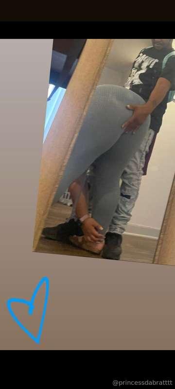 What would YOU do if you were behind my big booty ? 😏🙈💦🫦