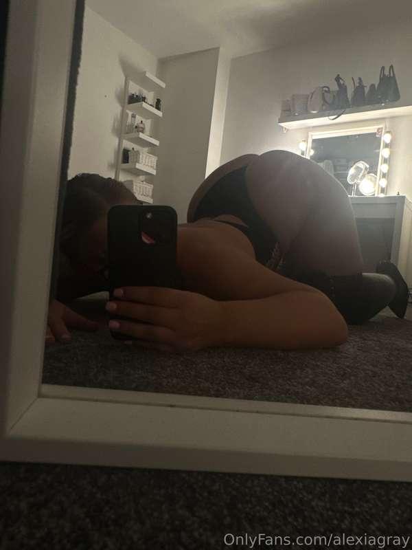 👀