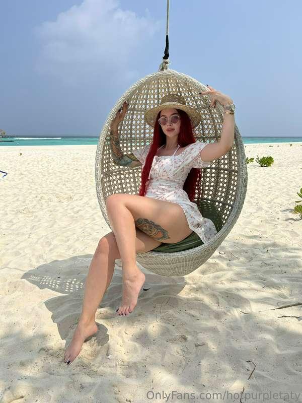A vacation at the beach, you want to come with me?😘😊