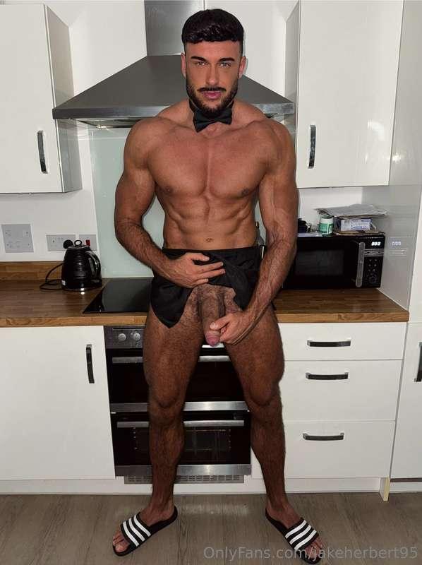 Anyone in need of a butler?!😈