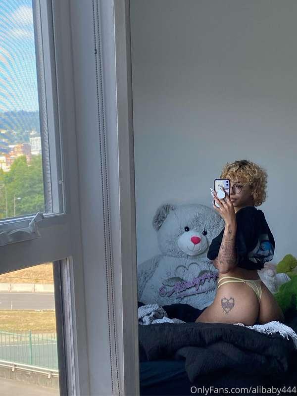 scroll so i lose my panties!