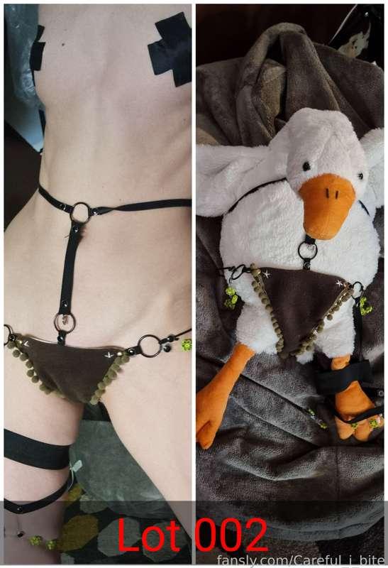 🦆🦆Duck is spotted with a new cosplay, so will you 🦆🦆
👙Panties $40 / with squirt💦 $99
👔Handsome tie $30 
#funshop Also all items for sell you can  find in Wall "Funshop"