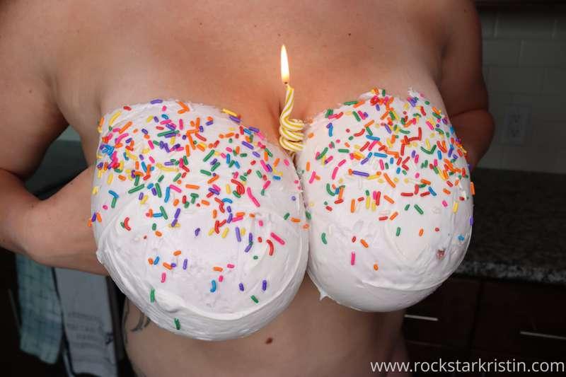 Happy Memorial Day everyone I've got some birthday fun I"ll ..