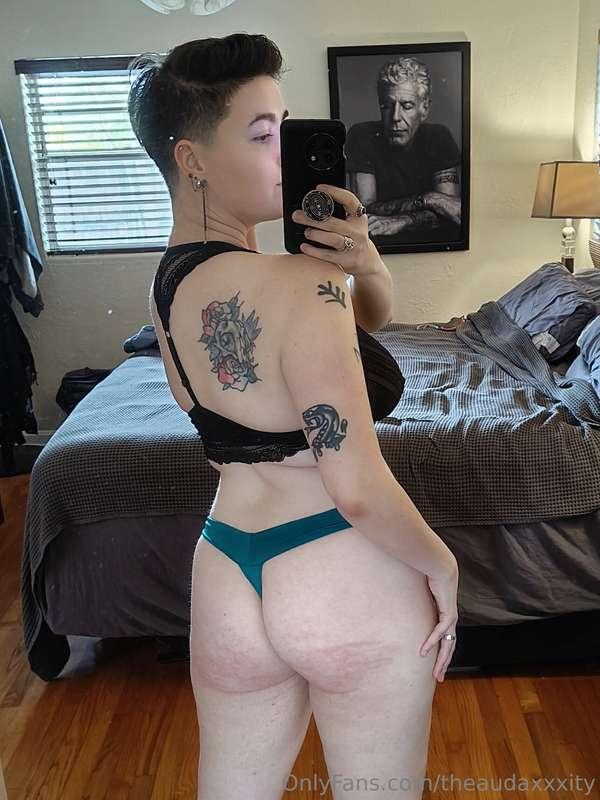 Someone got a bit spank happy this morning 🤭