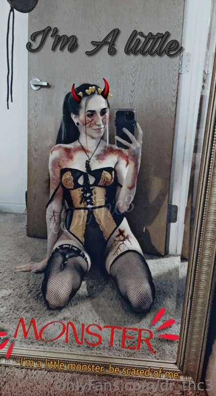 can i be your little monster? 👉👈😈🖤