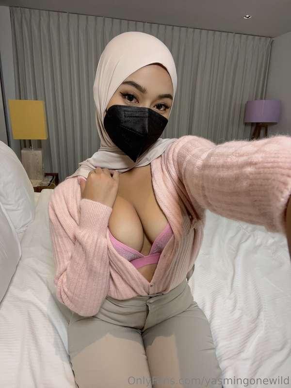 yasmingonewild image #0