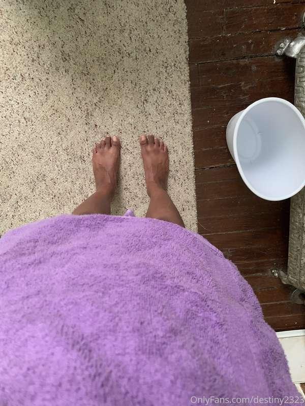 Just took a nice hot shower ☺️