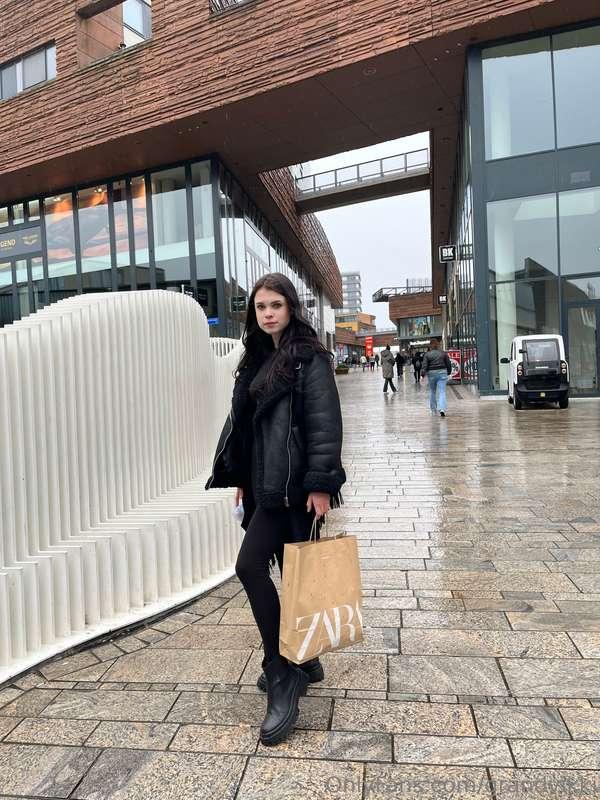 I love shopping!😜😜😜 It's a great way to relax, get away from..