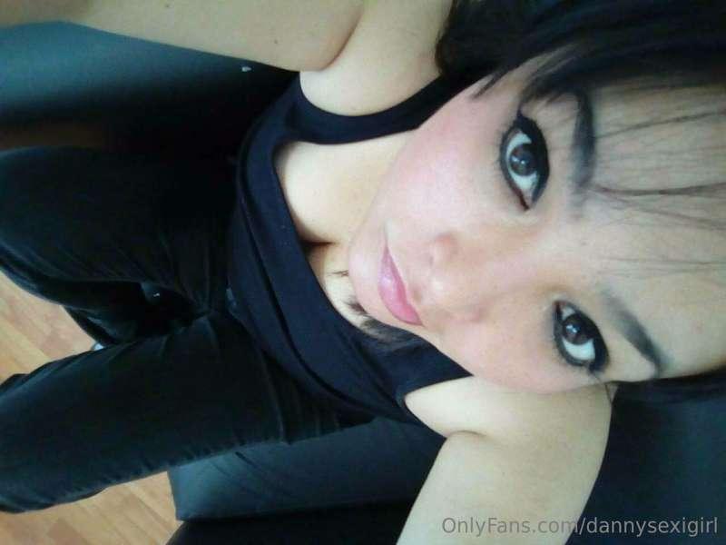 She’s my friend @impaolao 💋
FREE subscription 💋
@impaolao @i..