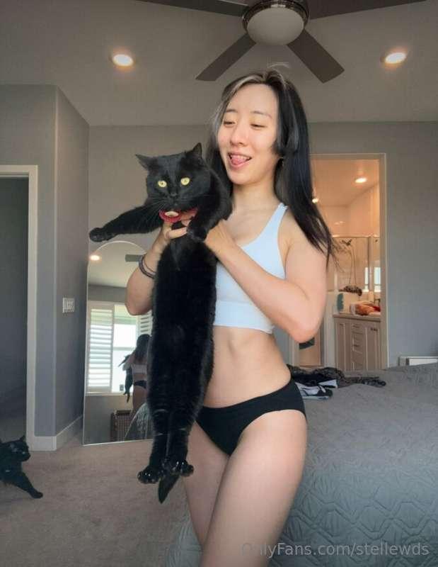 look at those feet 🐾