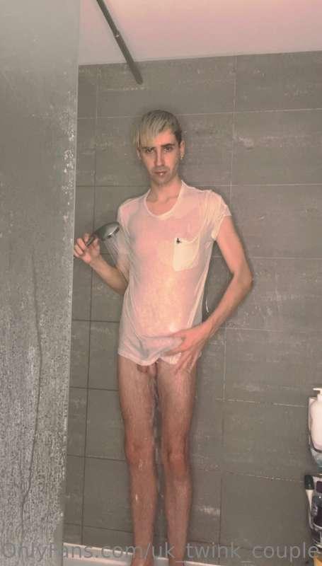Steamy shower🤩