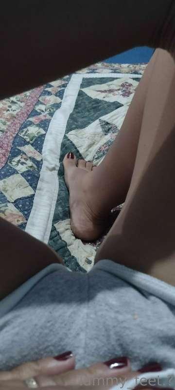you like? tell me how it looks.🥰👣🥵