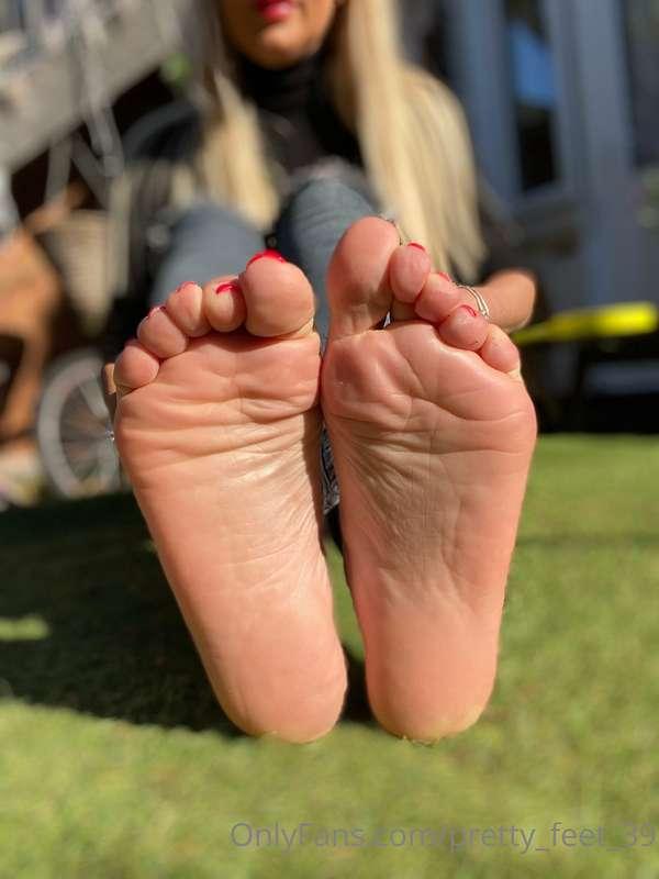 pretty_feet_39 image #1