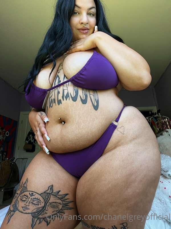 ☺️do I look sexy in purple