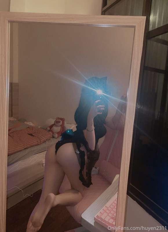 Nobody here 🥴