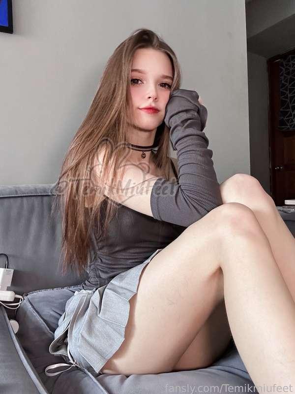 temikmiufeet image #2