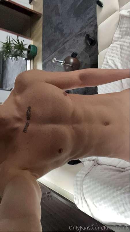 lukertwink image #0