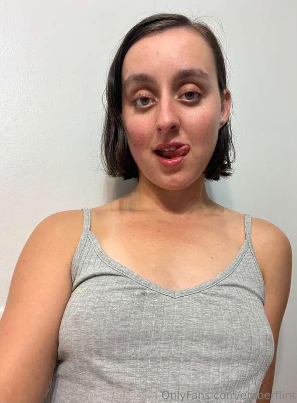 Some more cute selfies tonight…. I’ll be back to posting my ..