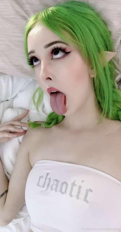 Do you like ahegao? 

I’m usually not a fan of ahegao selfie..