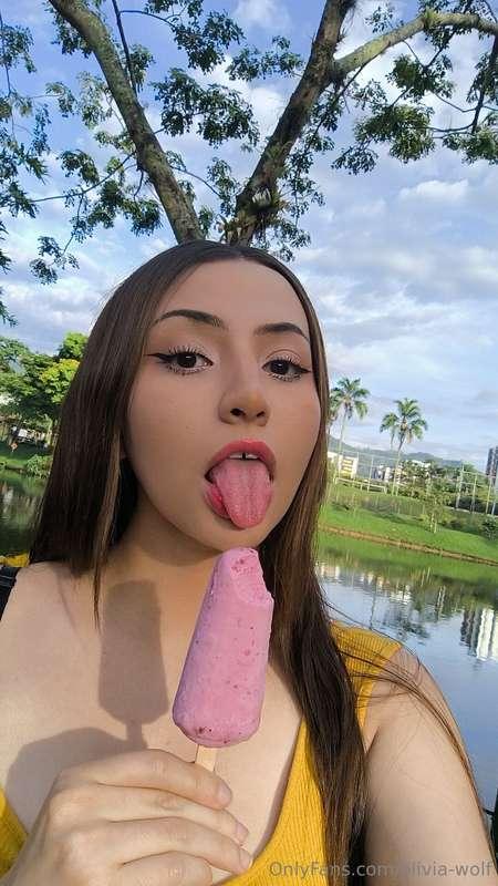 The good girl your mummm warned you about 😏