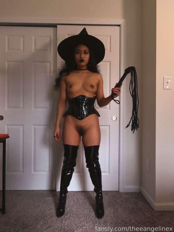theeangelinex image #0