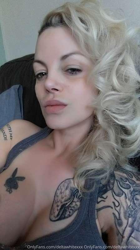 I want a cock !!!