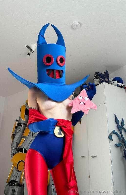 Oiled up Man Ray flashes you  This is just a joke cosplay I ..