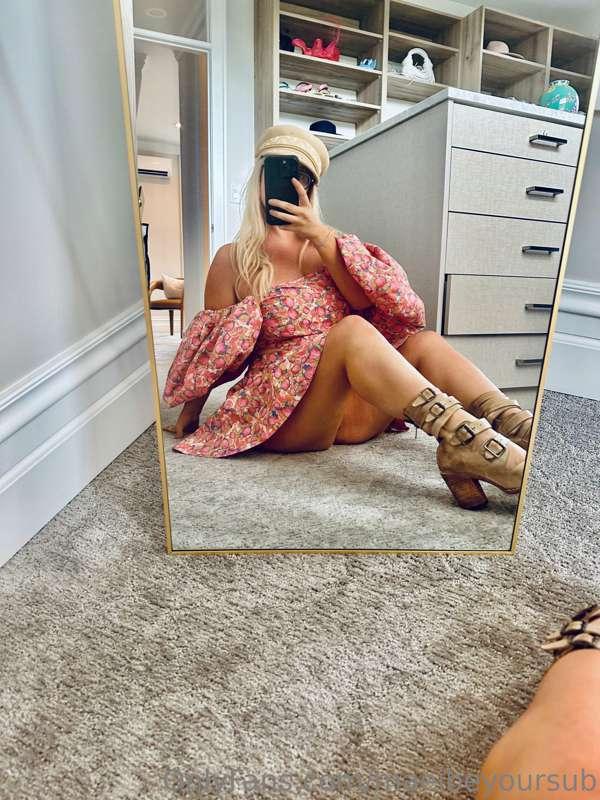 I feel like a doll in this dress 🎀