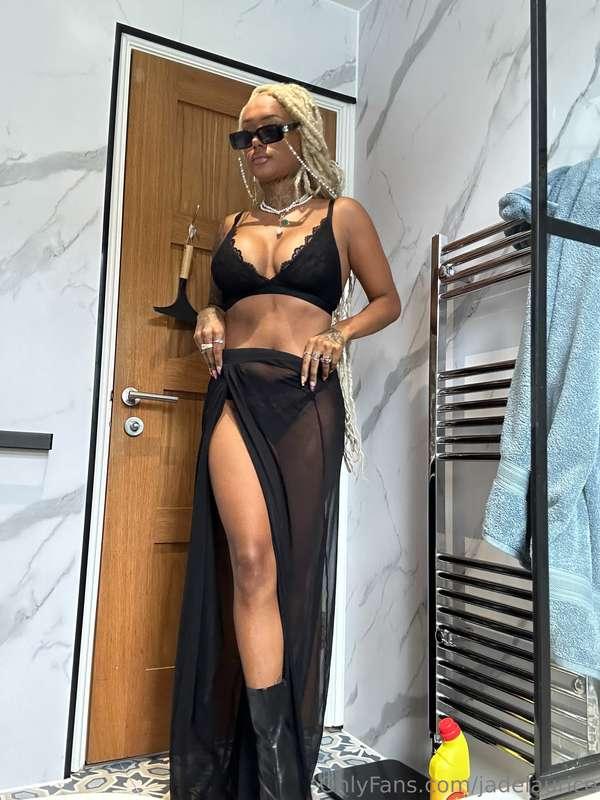 How do you like this outfit 😉