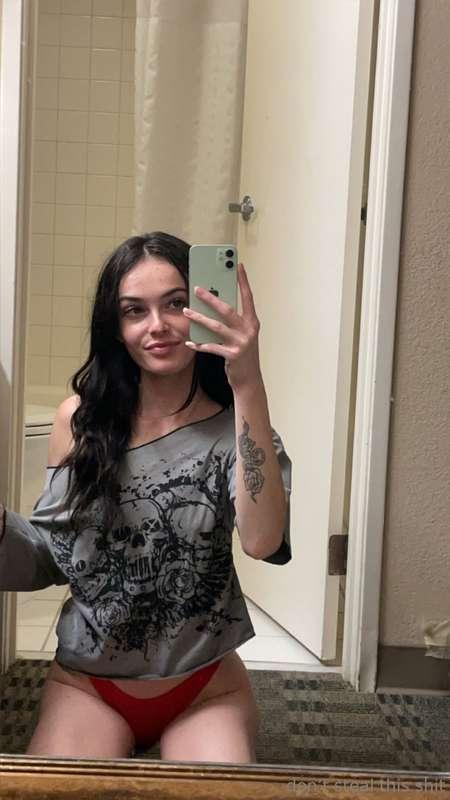 Send me a a DM! 😘