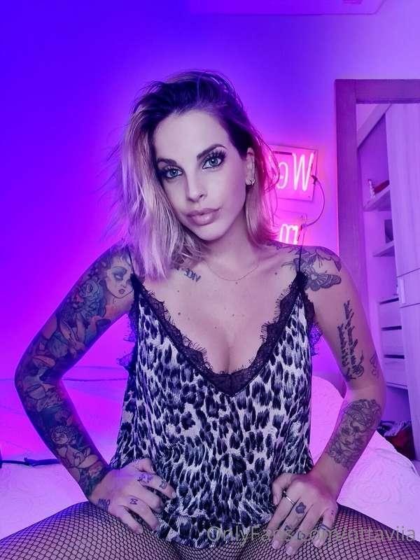Happy Sunday ❤️‍🔥 fishnet no panties 😝