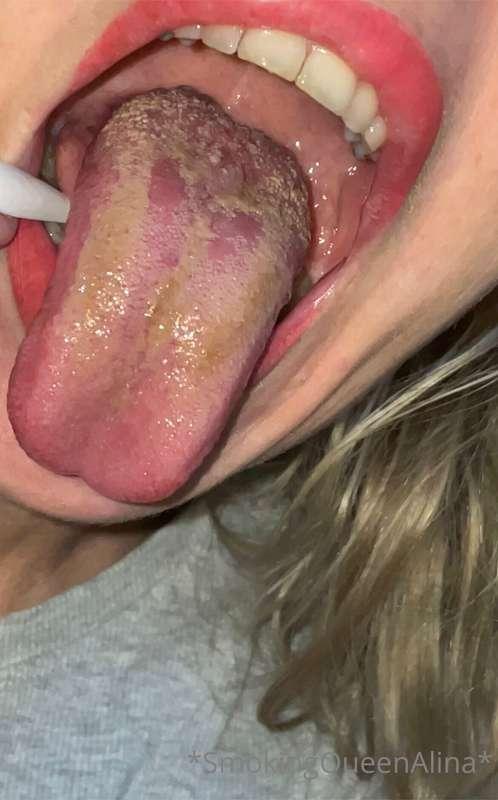 Happy Weekend 👅