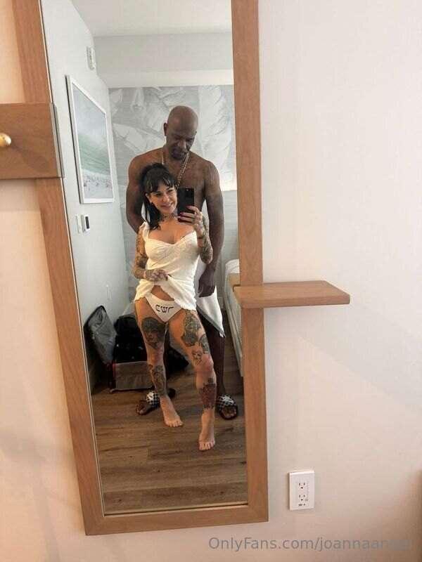Chocolate God fucked me so damn good in this scene my pussy ..