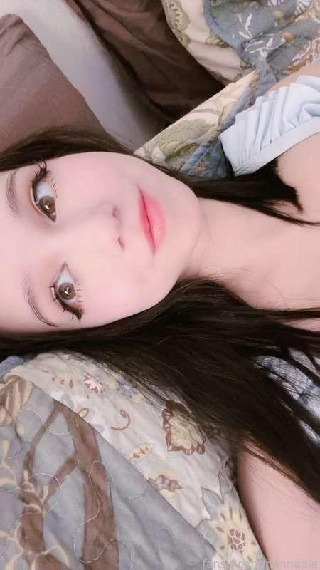 gnnnn!!!

#fyp #egirl #cosplay #boobs #skinny #girlnextdoor #gothgirl #cute #blowjob #black #feet