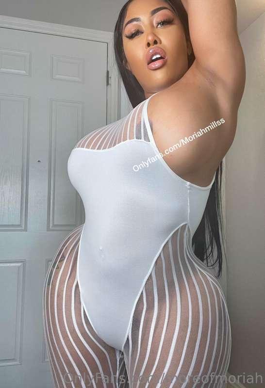 You can barely see a nipple, need a closer view? Send a tip ..