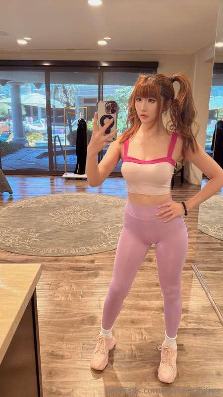 What do you think? Do I look sexy like this? 🥰🥰