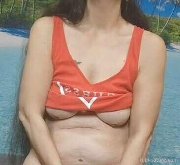 What do you prefer, natural or with silicone?

#amateur #mat..