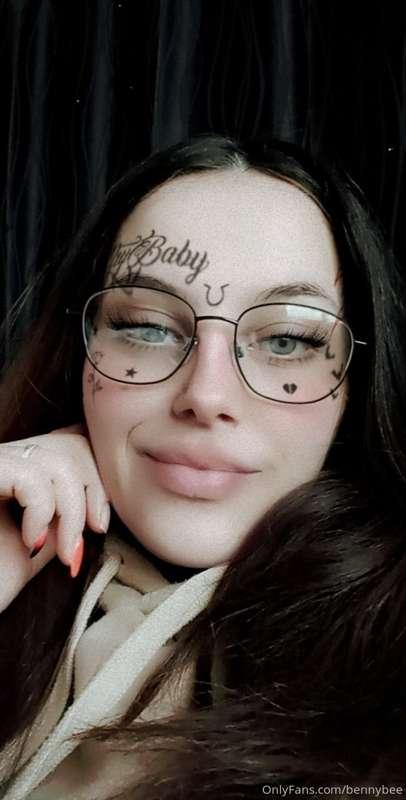 A friend told me to wear my glasses more to help my eyes😅.....