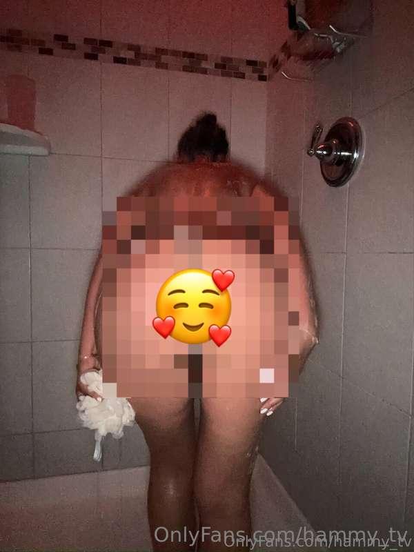 Dripping fucking wet💦