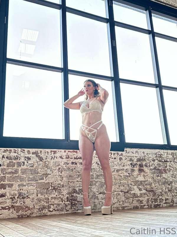 caitlinmodelling image #0