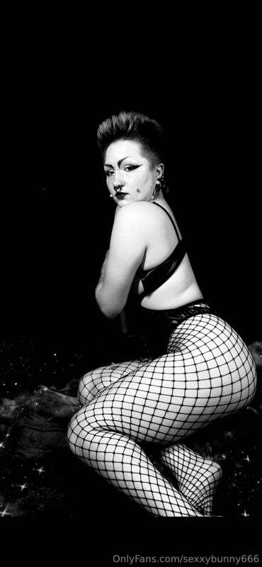 I did take a photoshoot with my natural hair!