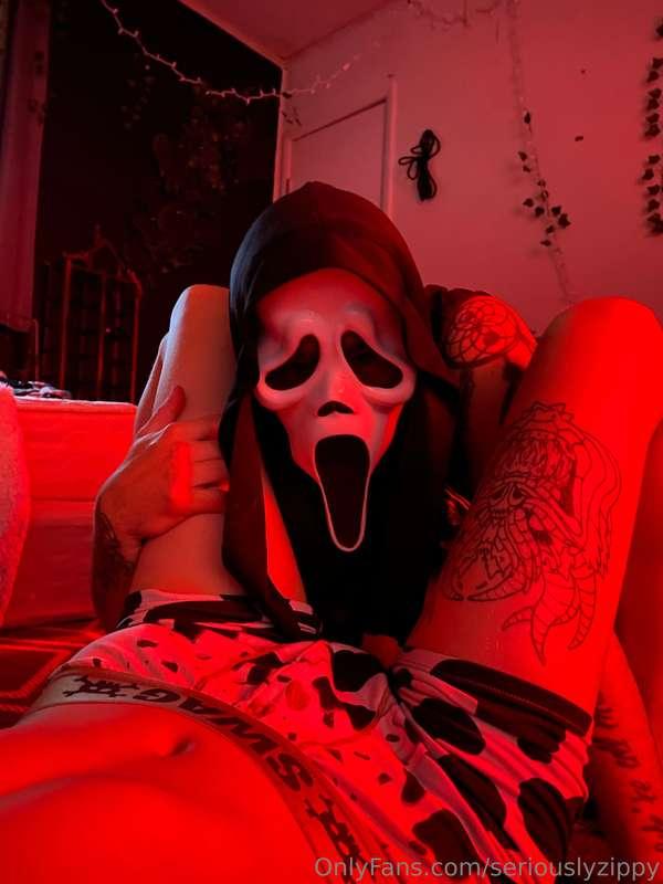 Before he fxcks me till I’m jello 🥴