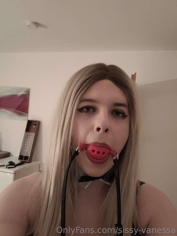 sissy-vanessa image #2