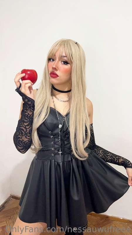 Im your dark favorite doll ✨😈